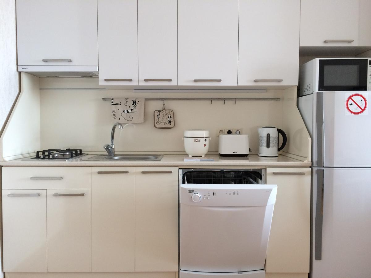 Apartments In The Center Of バトゥーミ エクステリア 写真